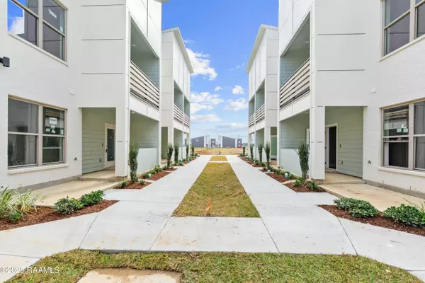 214 Spoonbill, Youngsville, LA 70592