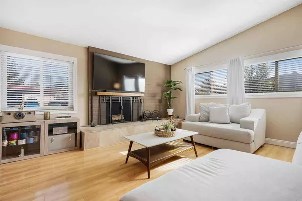 5100 Harmony LN, La Mesa, CA 91941