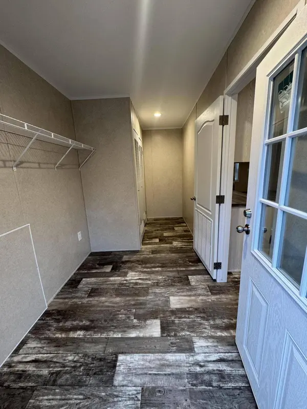 174 Wyman Rd, Eutawville, SC 29048