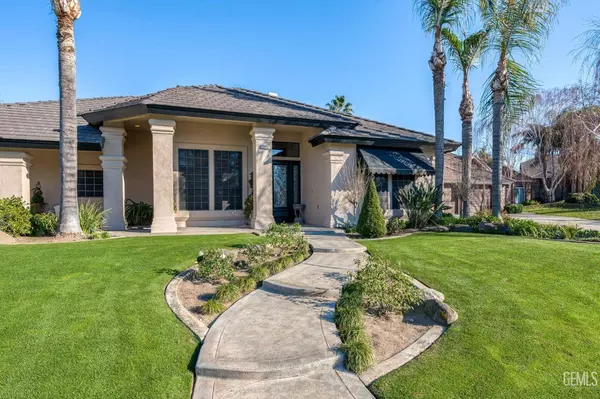 1924 Lake Casitas Court, Bakersfield, CA 93314