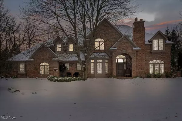 3838 Weymouth Woods DR, Medina, OH 44256