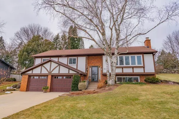 1514 Parmenter Street, Middleton, WI 53562