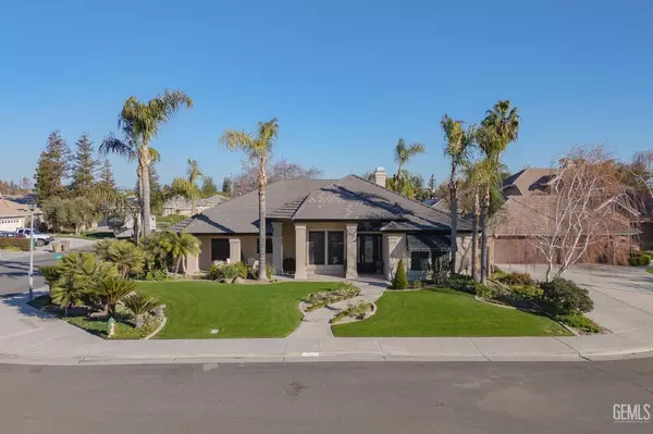 1924 Lake Casitas Court, Bakersfield, CA 93314