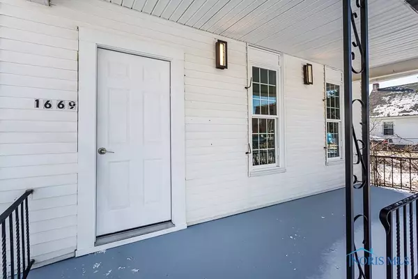 1669 Pinewood AVE, Toledo, OH 43607