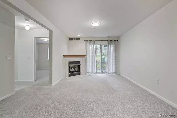 867 Amanda Lane, Pontiac, MI 48340