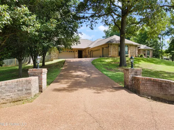 2692 Garden Gate Drive, Hernando, MS 38632