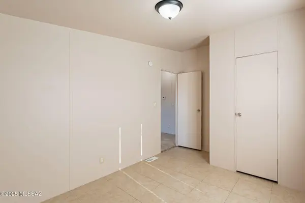 6110 N Pepper Tree Lane, Tucson, AZ 85741