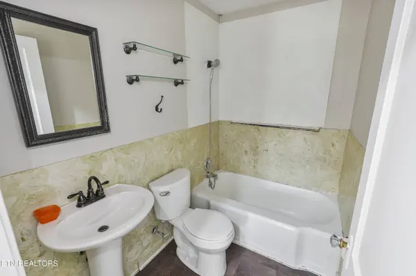 111 Park DR, Maryville, TN 37804