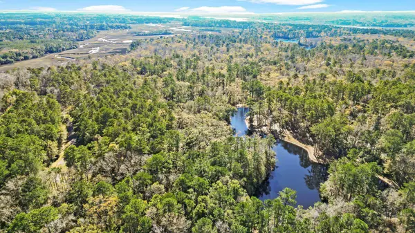 21 Blake Ln, Seabrook, SC 29940