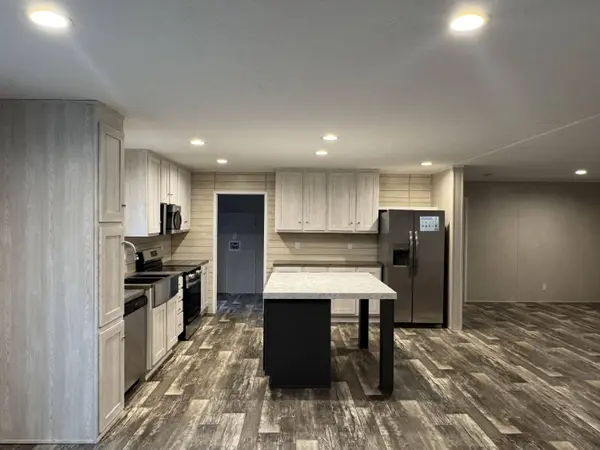 186 Wyman Rd, Eutawville, SC 29048