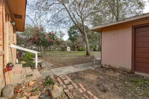 9090 Meadowood St, Baton Rouge, LA 70815