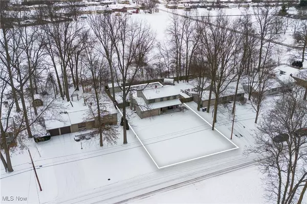 2183 Elm Trace ST, Austintown, OH 44515