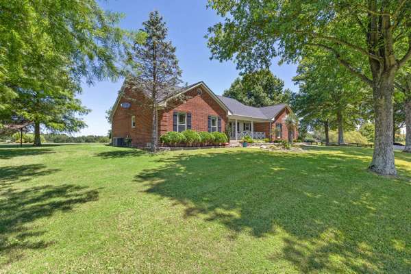 1220 Fisherville Road, Finchville, KY 40022