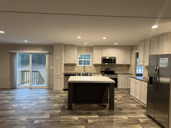 186 Wyman Rd, Eutawville, SC 29048