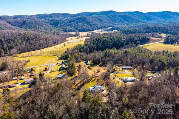 4663 Kings Creek Church RD, Lenoir, NC 28645