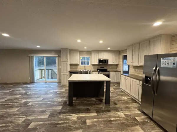 174 Wyman Rd, Eutawville, SC 29048