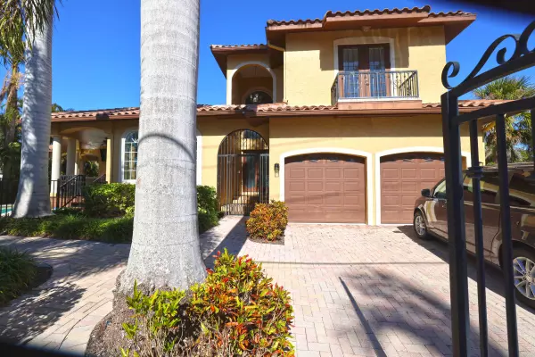 4900 Ocean Blvd, Sarasota, FL 34242-1641