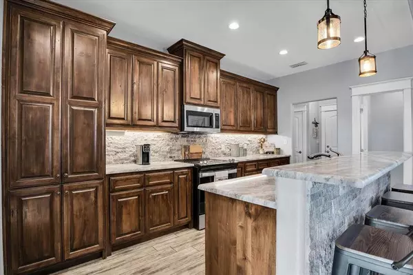 672 Linus Lane, Lindale, TX 75771