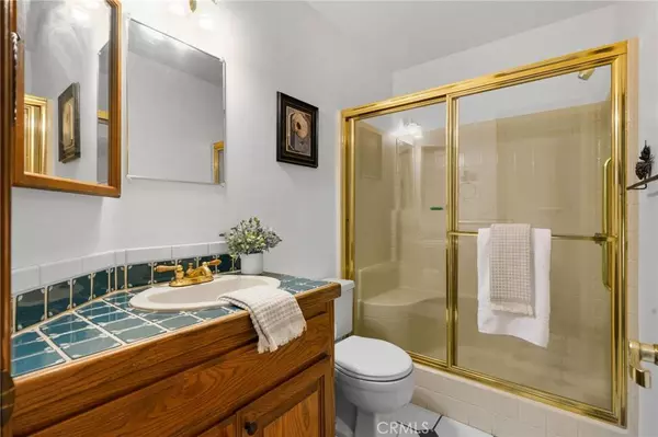 26061 Augusta DR, Lake Arrowhead, CA 92392