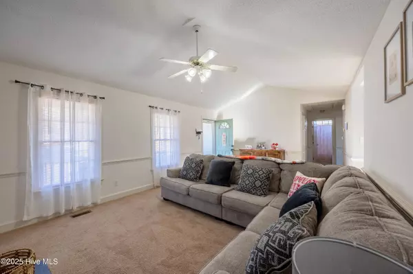 5212 Castlewood DR, Wilson, NC 27893