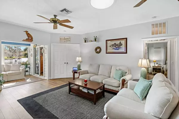 401 Tamarind PL, Vero Beach, FL 32962