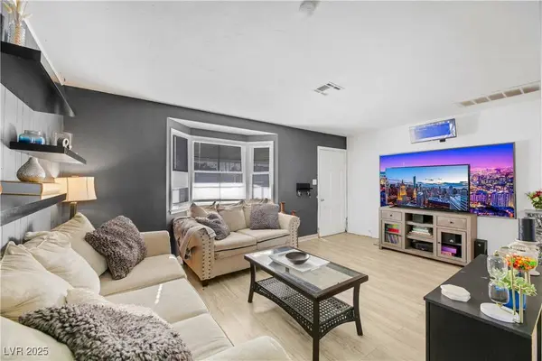 1405 E Bridger Avenue, Las Vegas, NV 89101