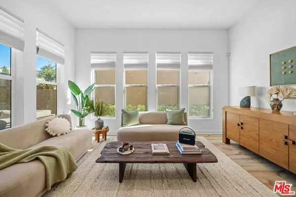 20701 Butternut Cir, Porter Ranch, CA 91326