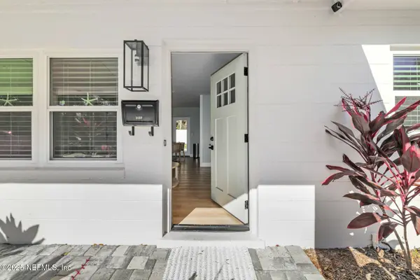 1137 SEBAGO AVE N, Atlantic Beach, FL 32233