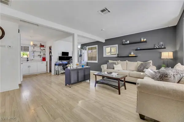 1405 E Bridger Avenue, Las Vegas, NV 89101