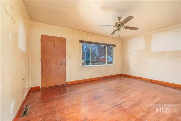 2709 N Woody Dr, Boise, ID 83703