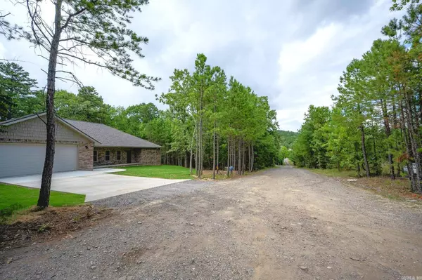 91 Red Oak, Mena, AR 71953