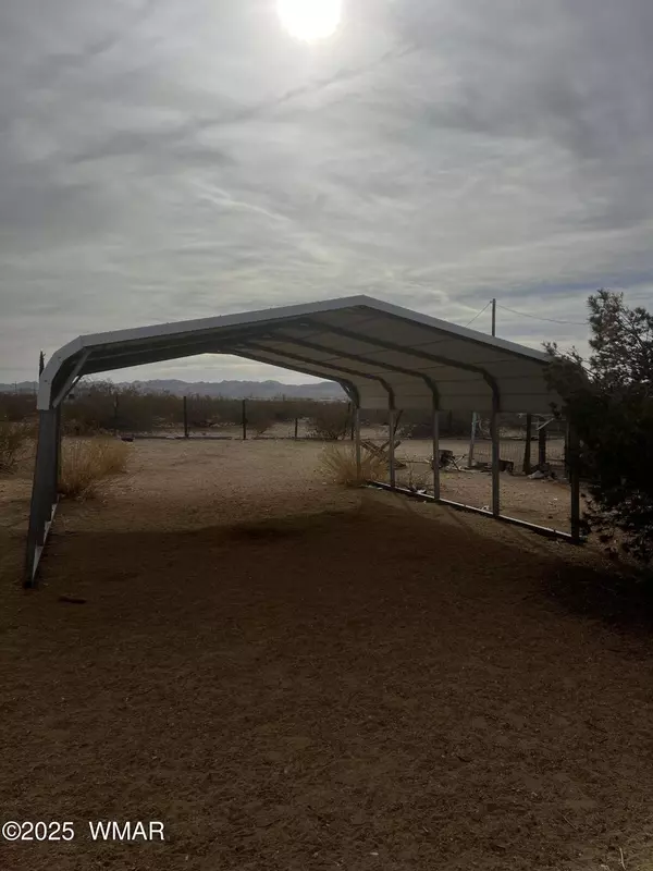 12837 Silver Sage Drive, Dolan Springs, AZ 86441