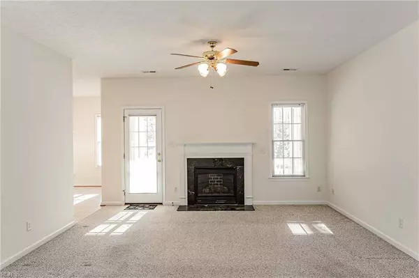 3712 Mulberry LN, Williamsburg, VA 23188