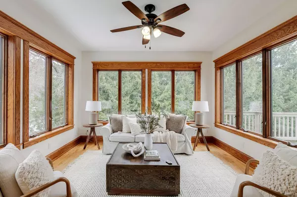 670 Griffin CT, Mahtomedi, MN 55115