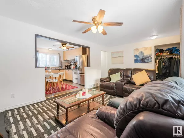 5318 52 AV, Wetaskiwin, AB T9A 0X7