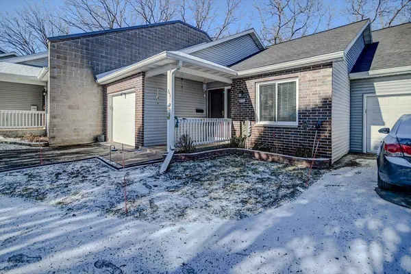 277 S Franklin Street #8, Verona, WI 53593