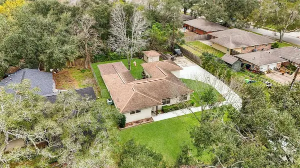 11102 Cliffwood DR, Houston, TX 77035