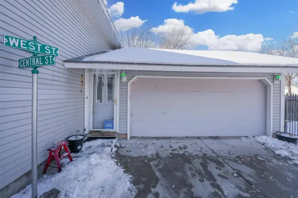 229 S Anderson, Kechi, KS 67067