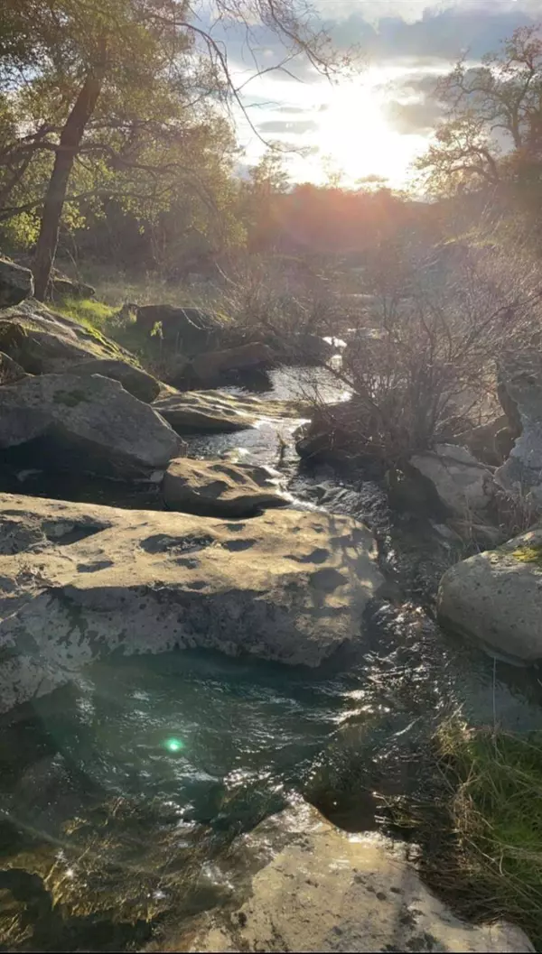 22814 Auberry RD, Clovis, CA 93619