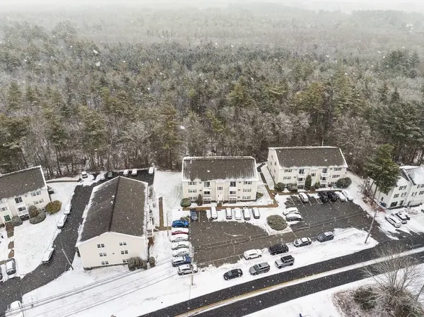 1607 Braley Rd #70, New Bedford, MA 02745