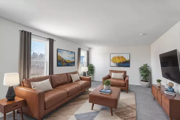 916 Sharp DR, Plano, IL 60545