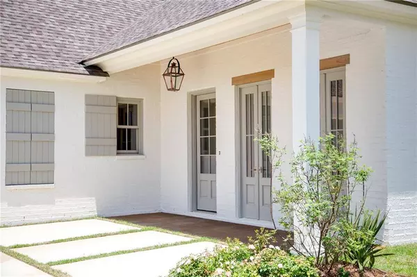 5992 STONEGATE DR, Alexandria, LA 71303