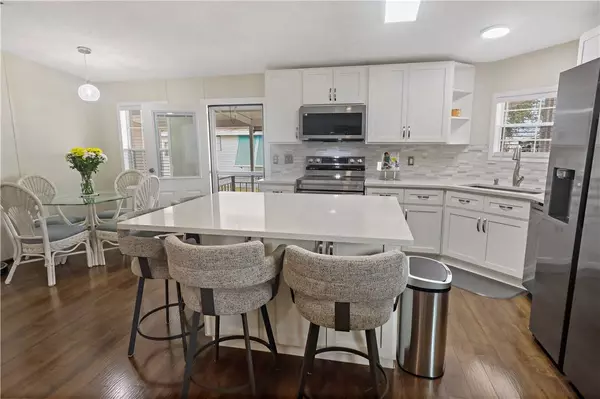 9715 61st Pkwy, Sebastian, FL 32958