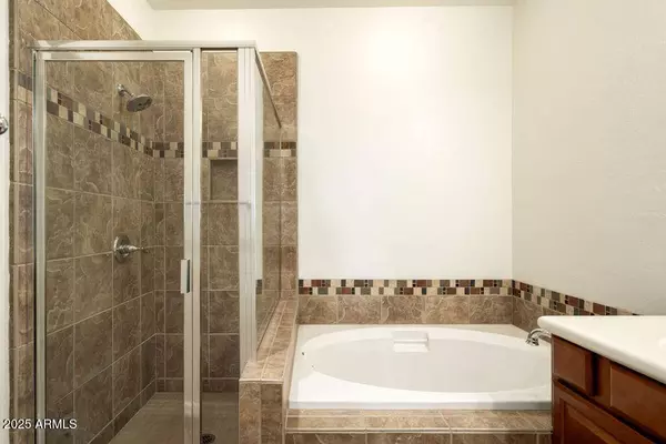 3935 E ROUGH RIDER Road #1207, Phoenix, AZ 85050