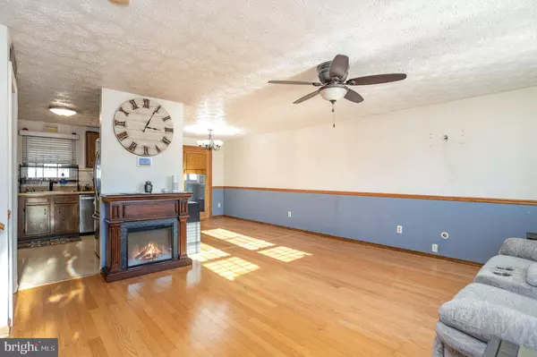 631 FUSELAGE AVE, Baltimore, MD 21221