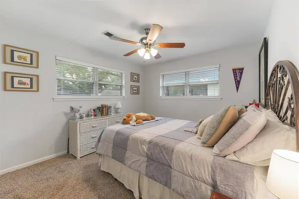 11102 Cliffwood DR, Houston, TX 77035