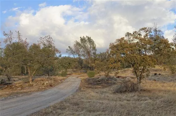 22814 Auberry RD, Clovis, CA 93619