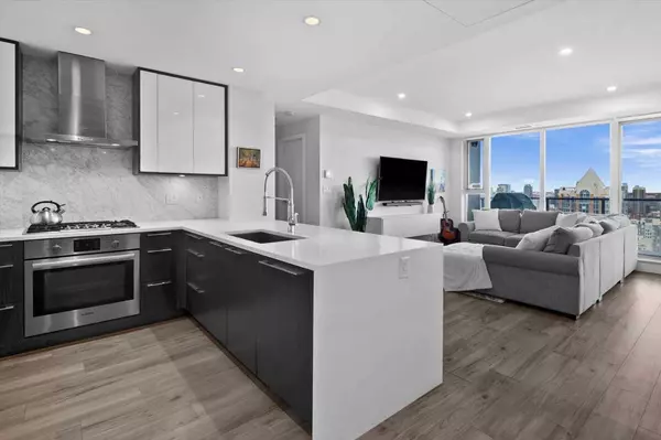 930 16 AVE SW #2803, Calgary, AB T3R 1C2