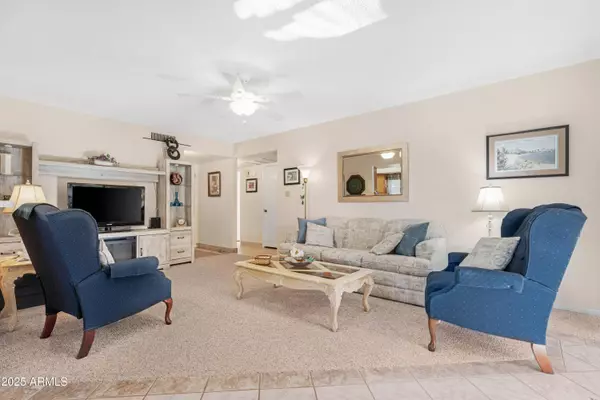 25434 S MICHIGAN Court, Sun Lakes, AZ 85248