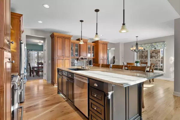 N74W24595 Stonewood, Sussex, WI 53089